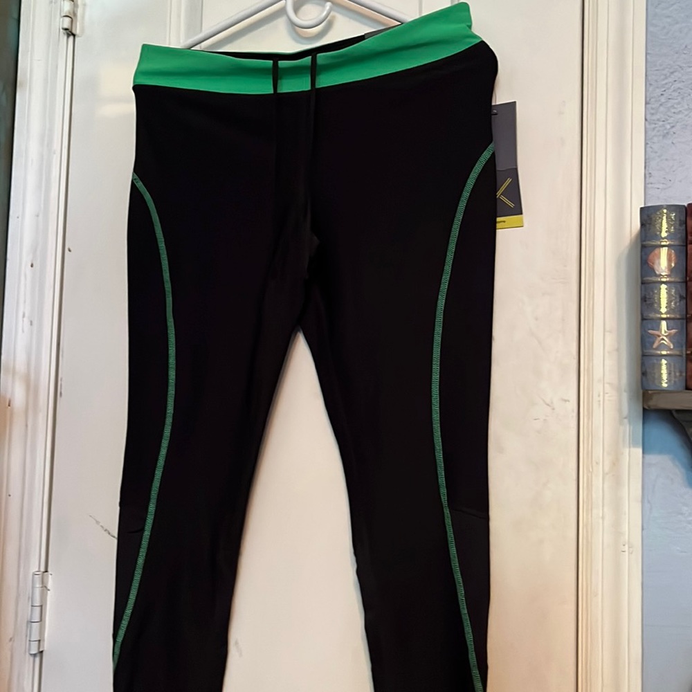 Xersion size Medium black & green workout pants. NWT